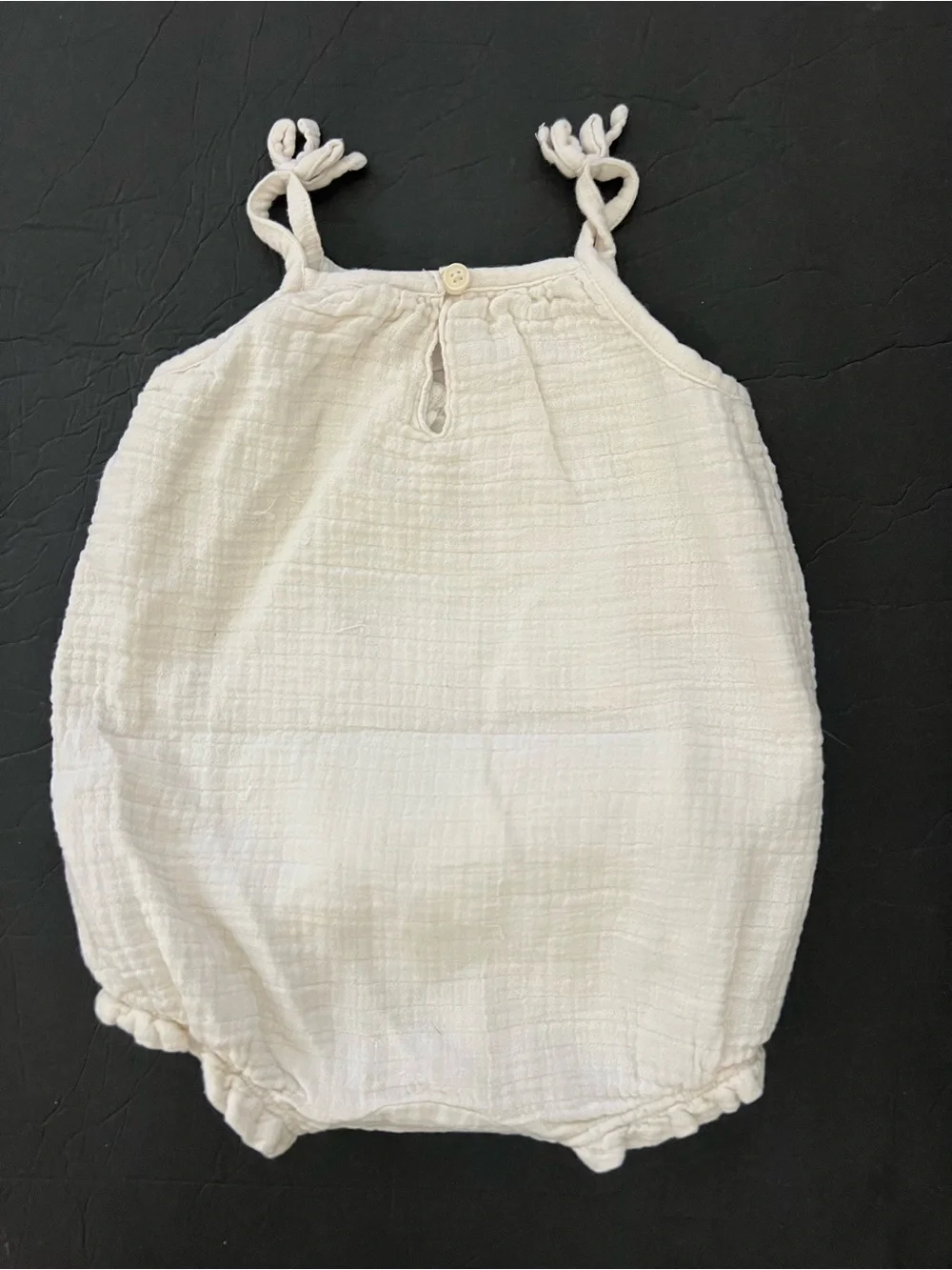 18-24m Old Navy toddler Cream Bubble Romper with Pink Floral Embroidery